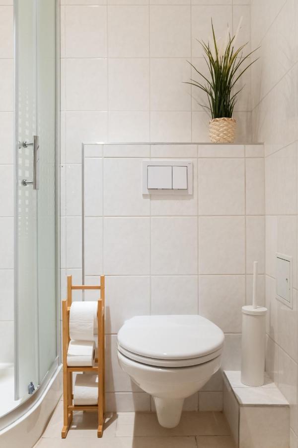 Bright, Cozy & Quiet Apartment Viena Exterior foto